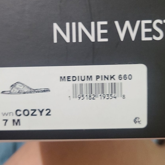 Slippers - Picture 3 of 3